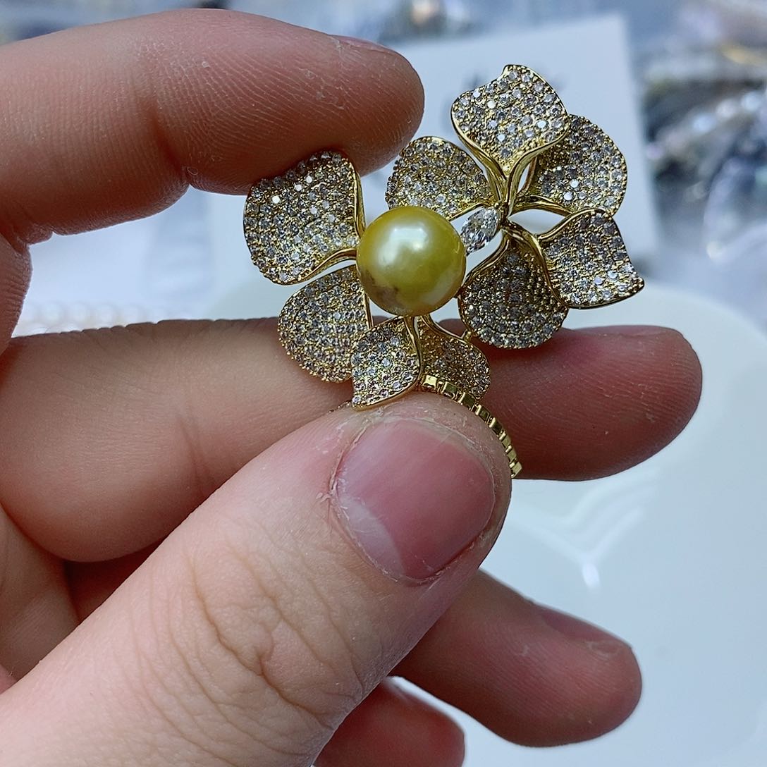 海水珍珠胸饰未镶嵌