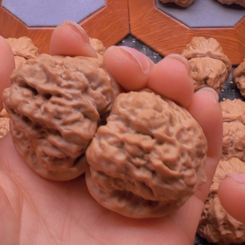 文玩核桃把件大*林边41左右