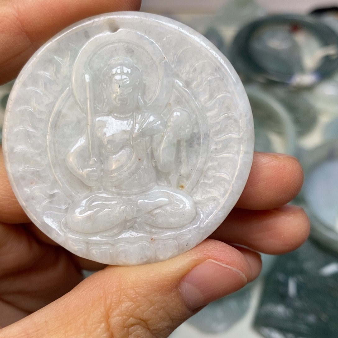 翡翠颈饰未镶嵌不动