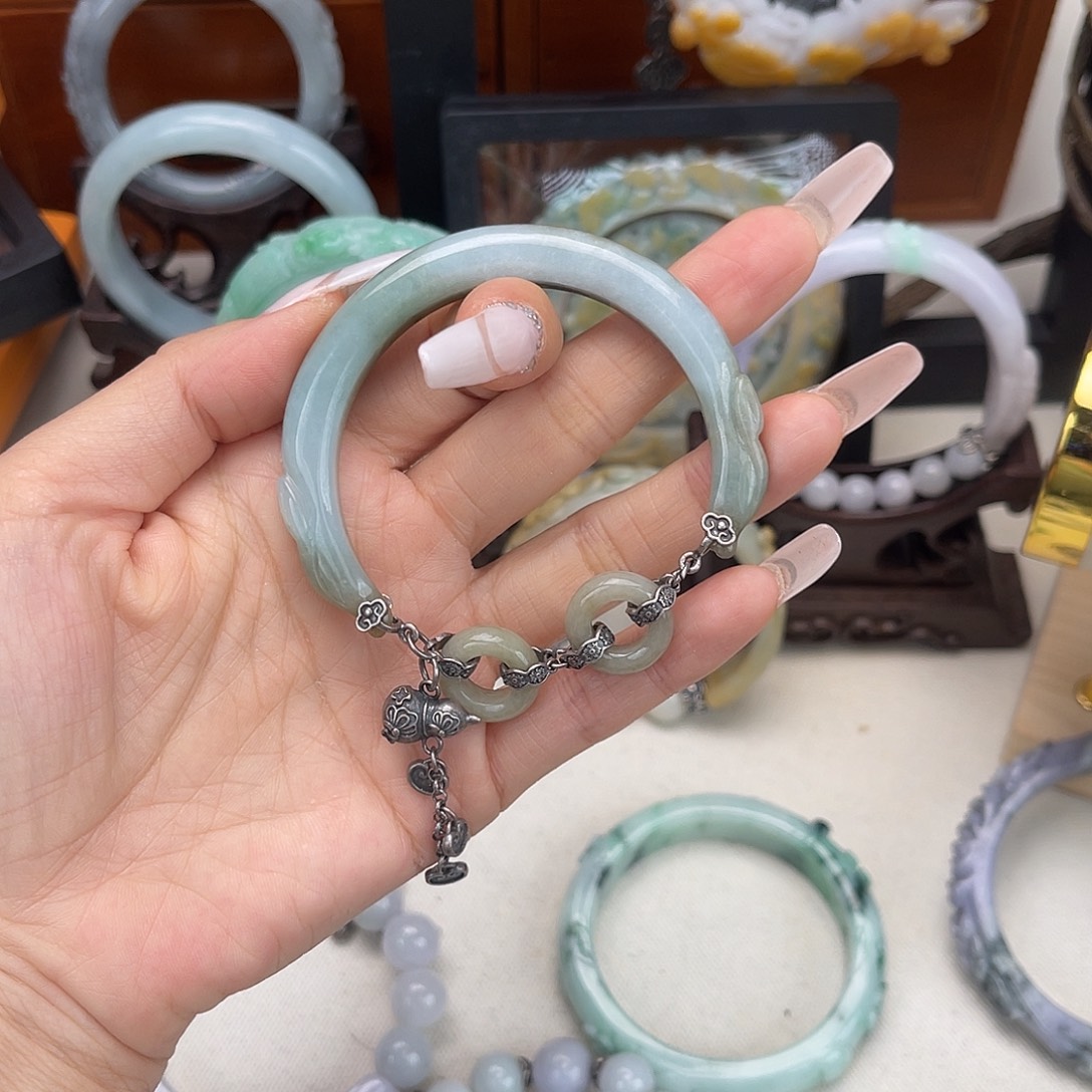 旋***子翡翠未镶嵌手链手镯