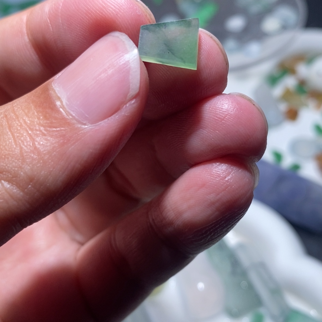 定制翡翠未镶嵌葫芦料