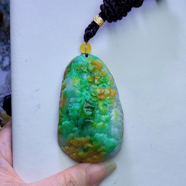 颈饰未镶嵌翡翠明*山水