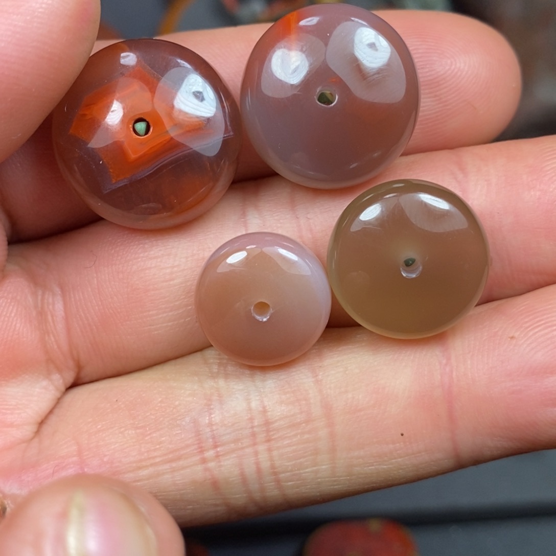 南红玛瑙珠子未镶嵌