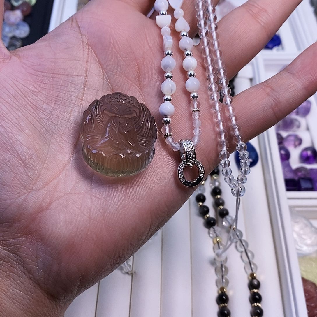 水晶颈饰未镶嵌耿*天然水晶