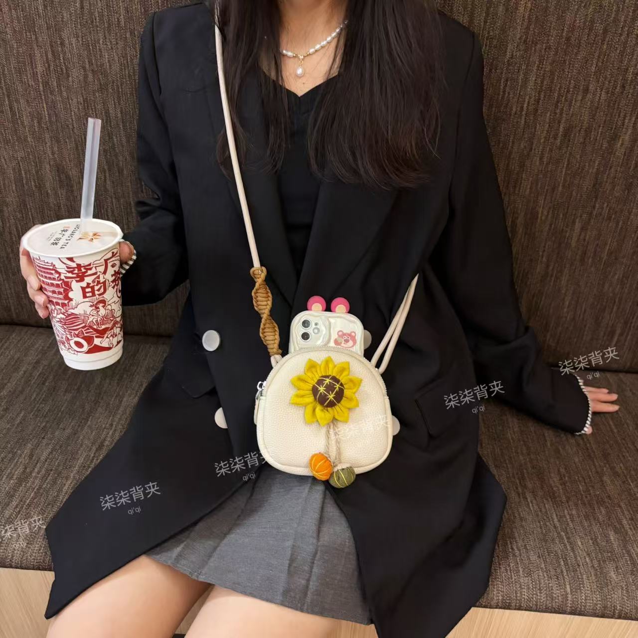 【手机背夹-不含壳】向日葵贝壳包手机背夹斜挎手机链不挑手机型号