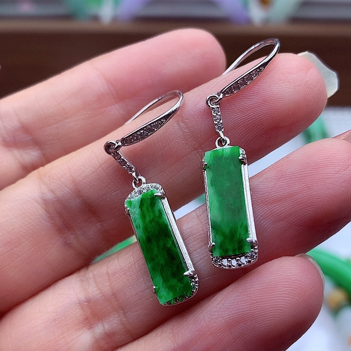 翡翠颈饰银S925镶嵌翡翠