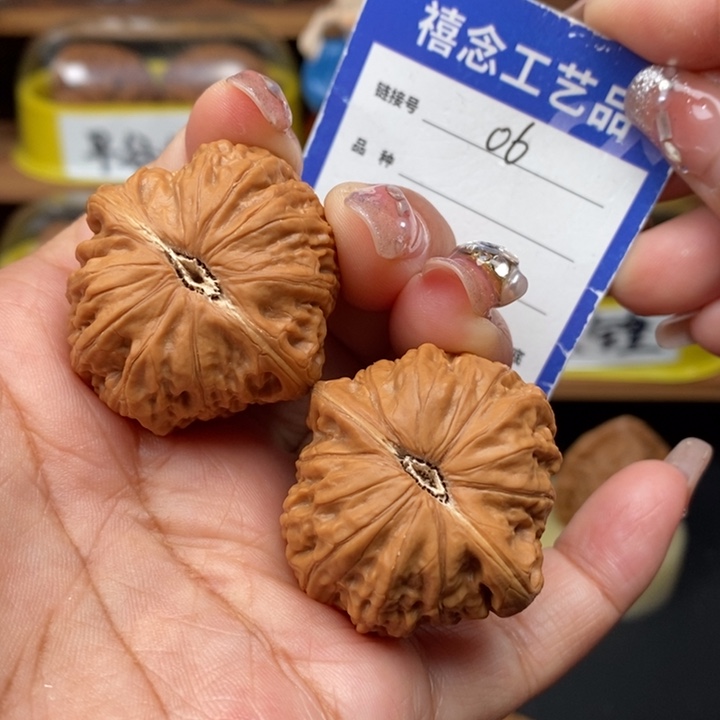 文玩核桃吊坠36铁锤