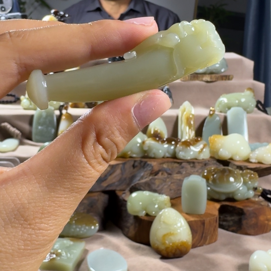 和田玉（糖玉）未镶嵌手链