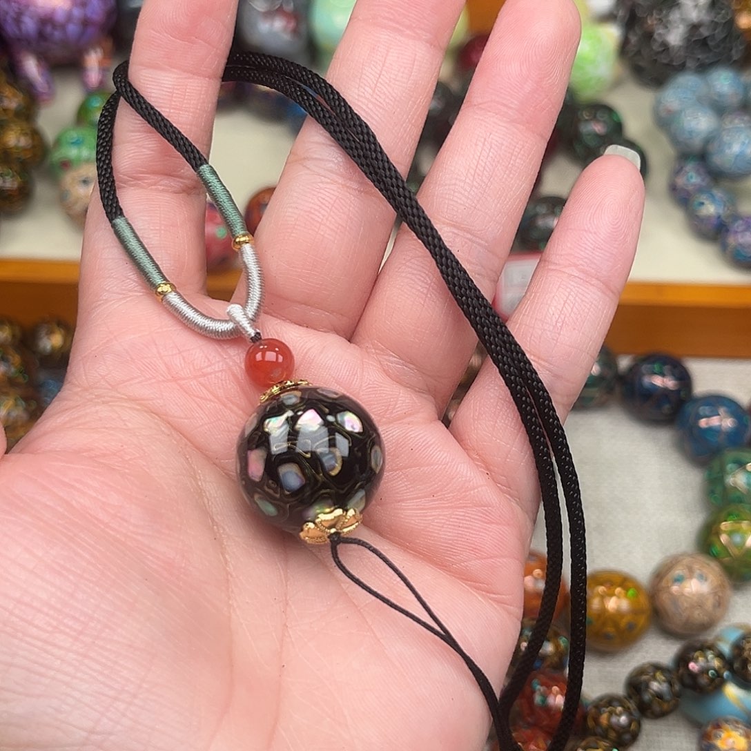 2.0黑金大螺甸锁骨。   