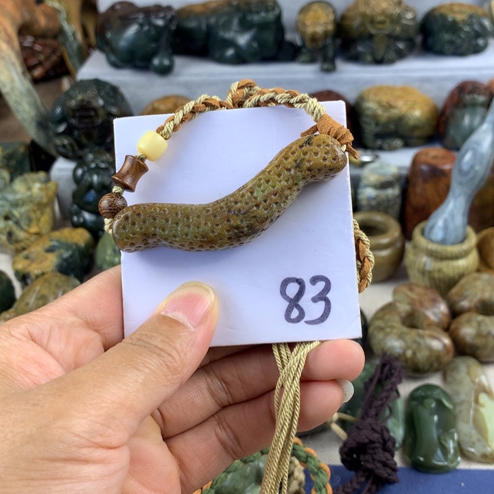 岫岩河磨玉（透闪石质玉）未镶嵌珠宝奇石