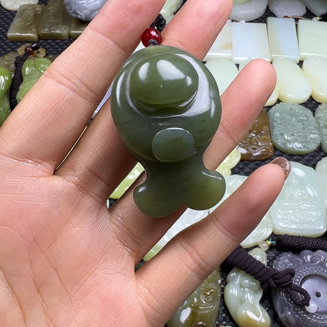 和田玉未镶嵌颈饰卡47（买断价79，不退不换）