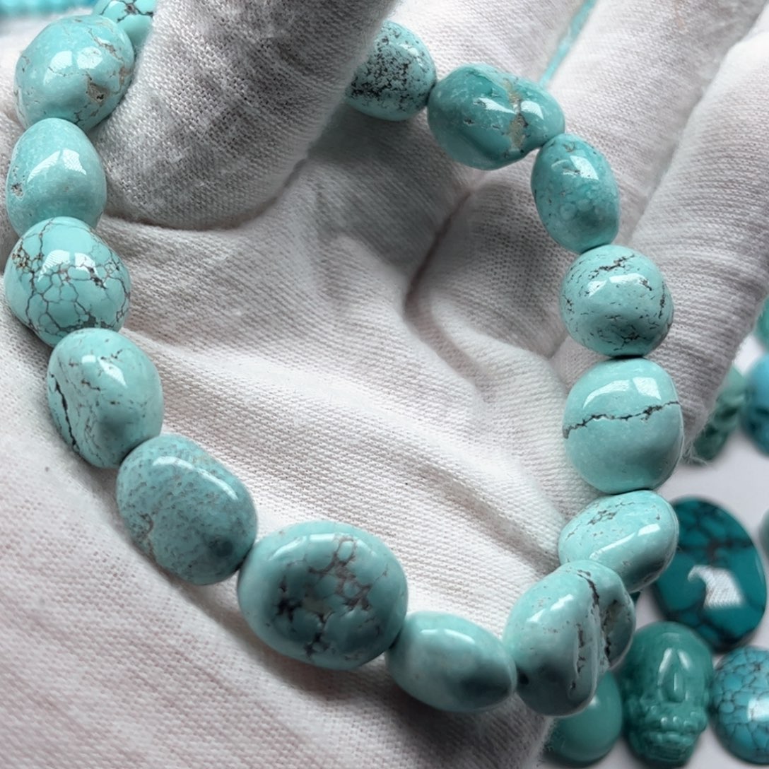 绿松石未镶嵌珠宝奇石