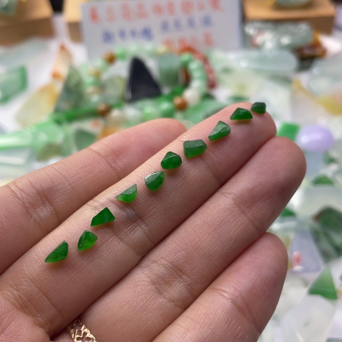 定制翡翠未镶嵌天然缅甸翡翠