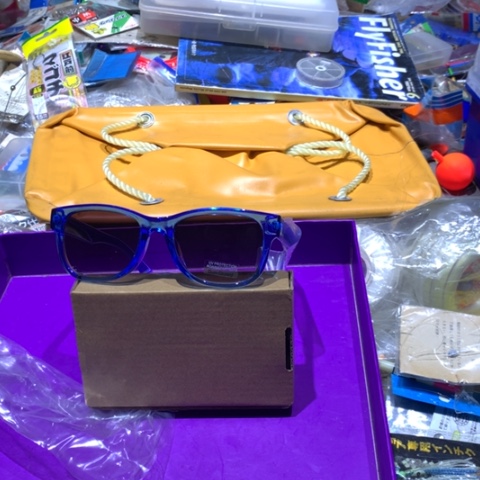 钓鱼太阳眼镜开始拍啦