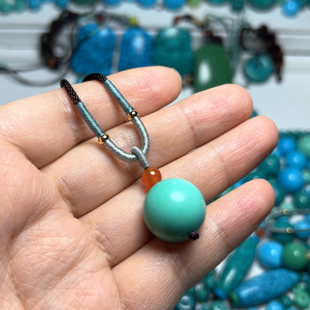 卡18+绿珠子锁骨珠脖挂