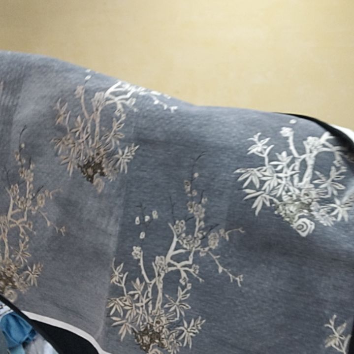 雪尼尔一个。。。。，，，。