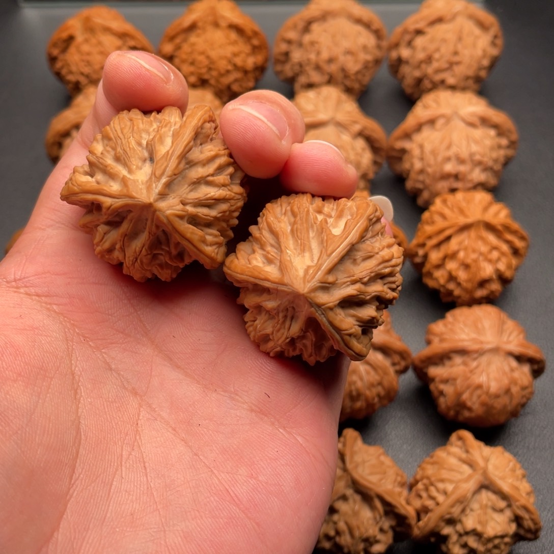 文玩核桃吊坠文山三棱全品无修