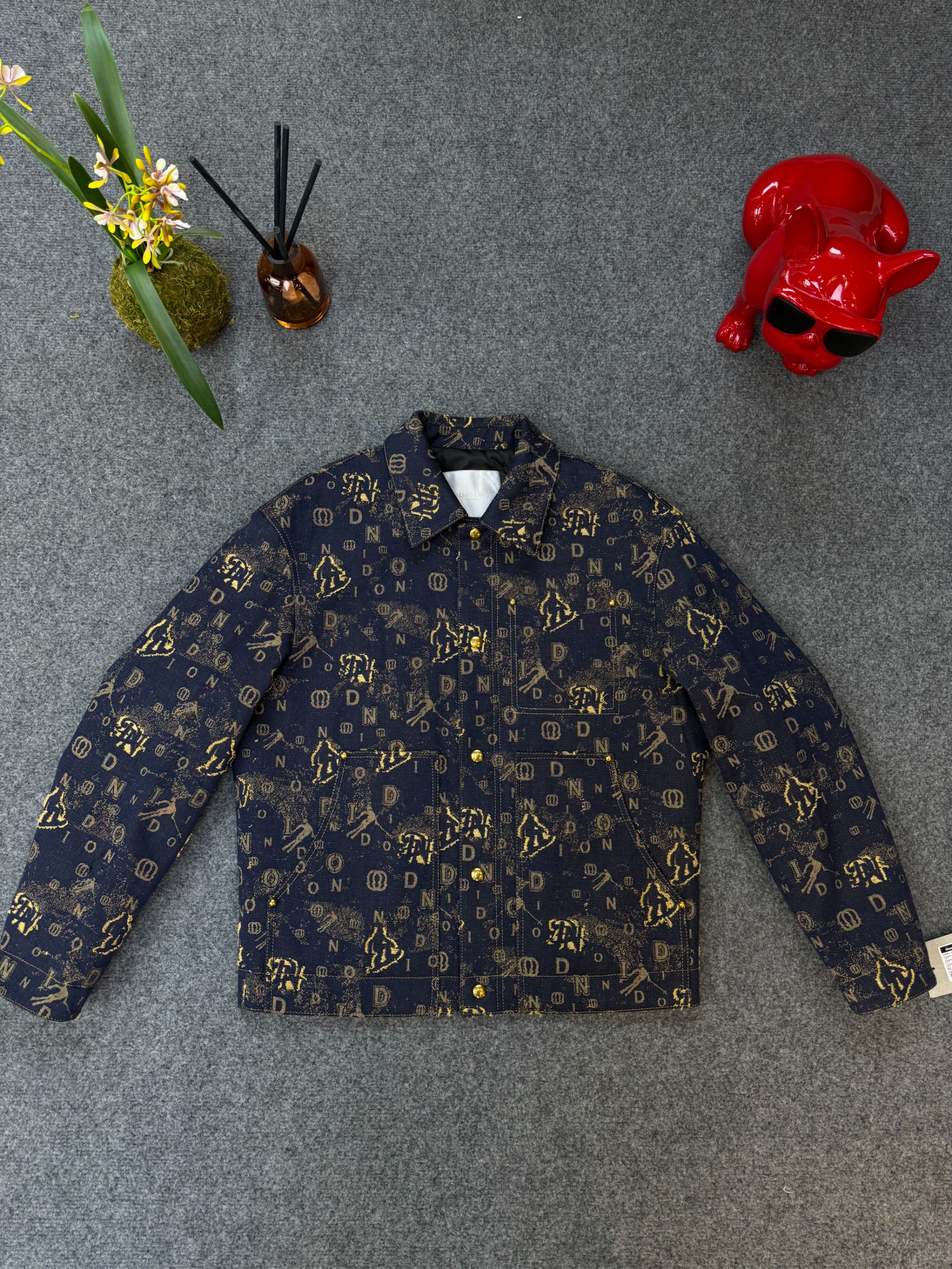 拉萨伴尼布洛男装 玛撒迪诺DINO轻奢老花提花男装牛仔衣