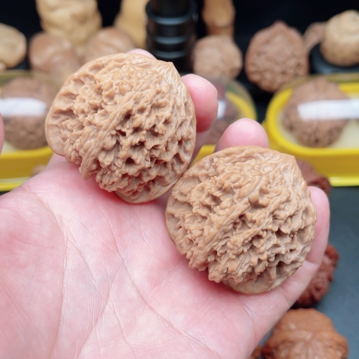 文玩核桃把件满天星44×42×43