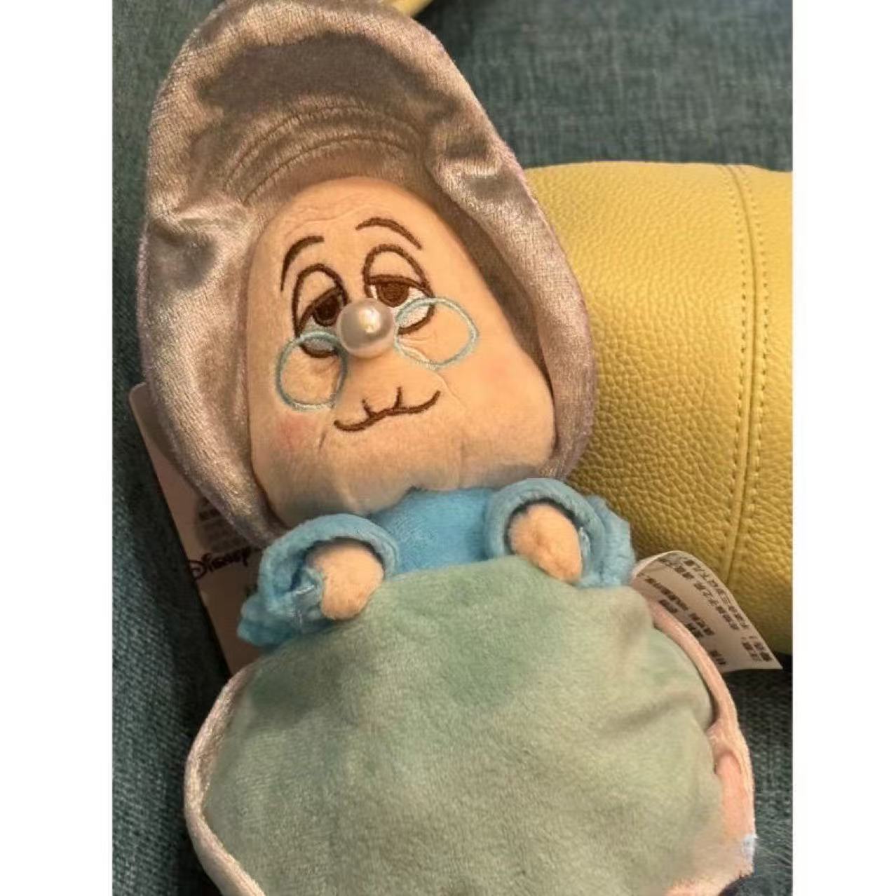 【经典IP】谨慎的牡蛎奶奶毛绒挂件