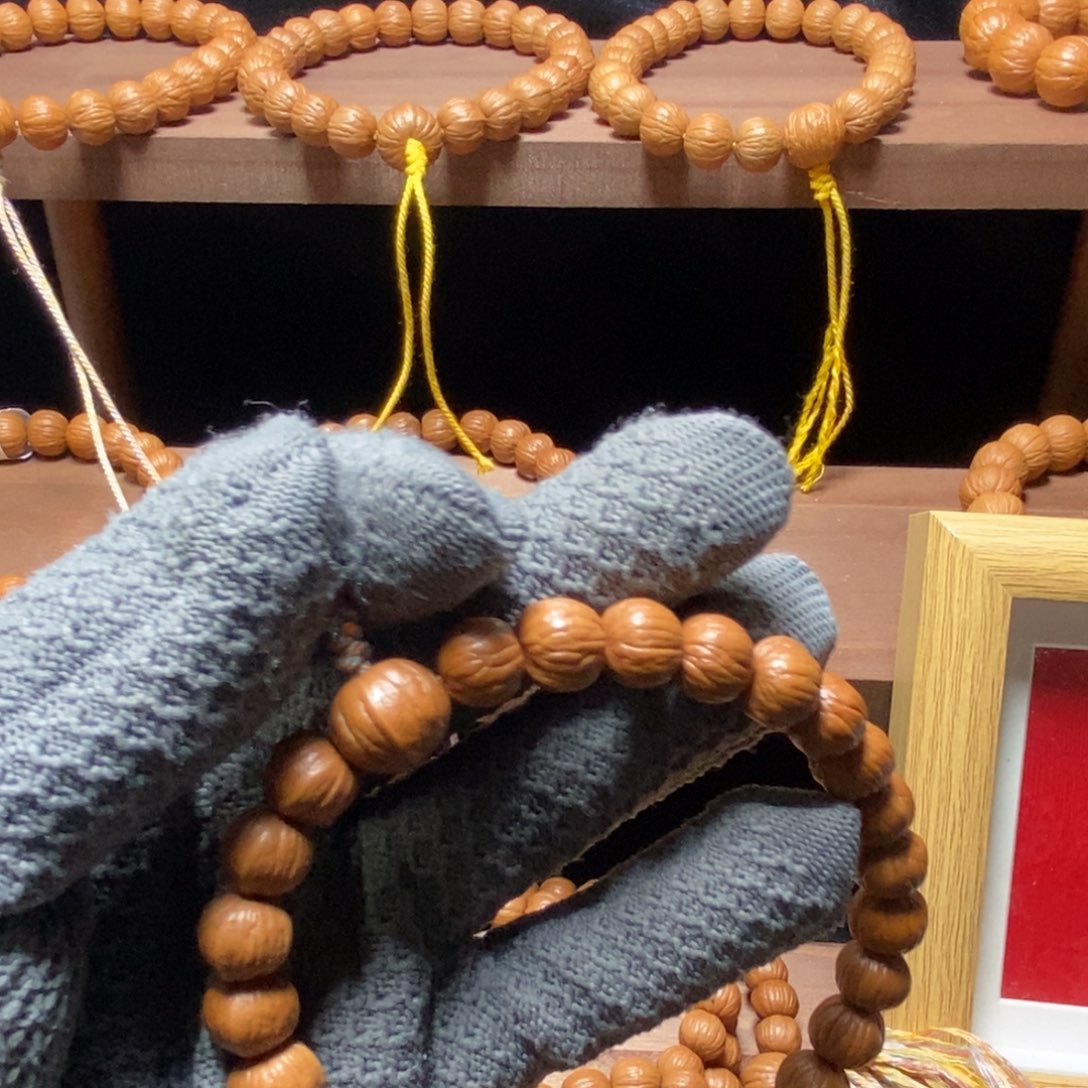 年***.猴头核桃吊坠原皮原色聚宝盆