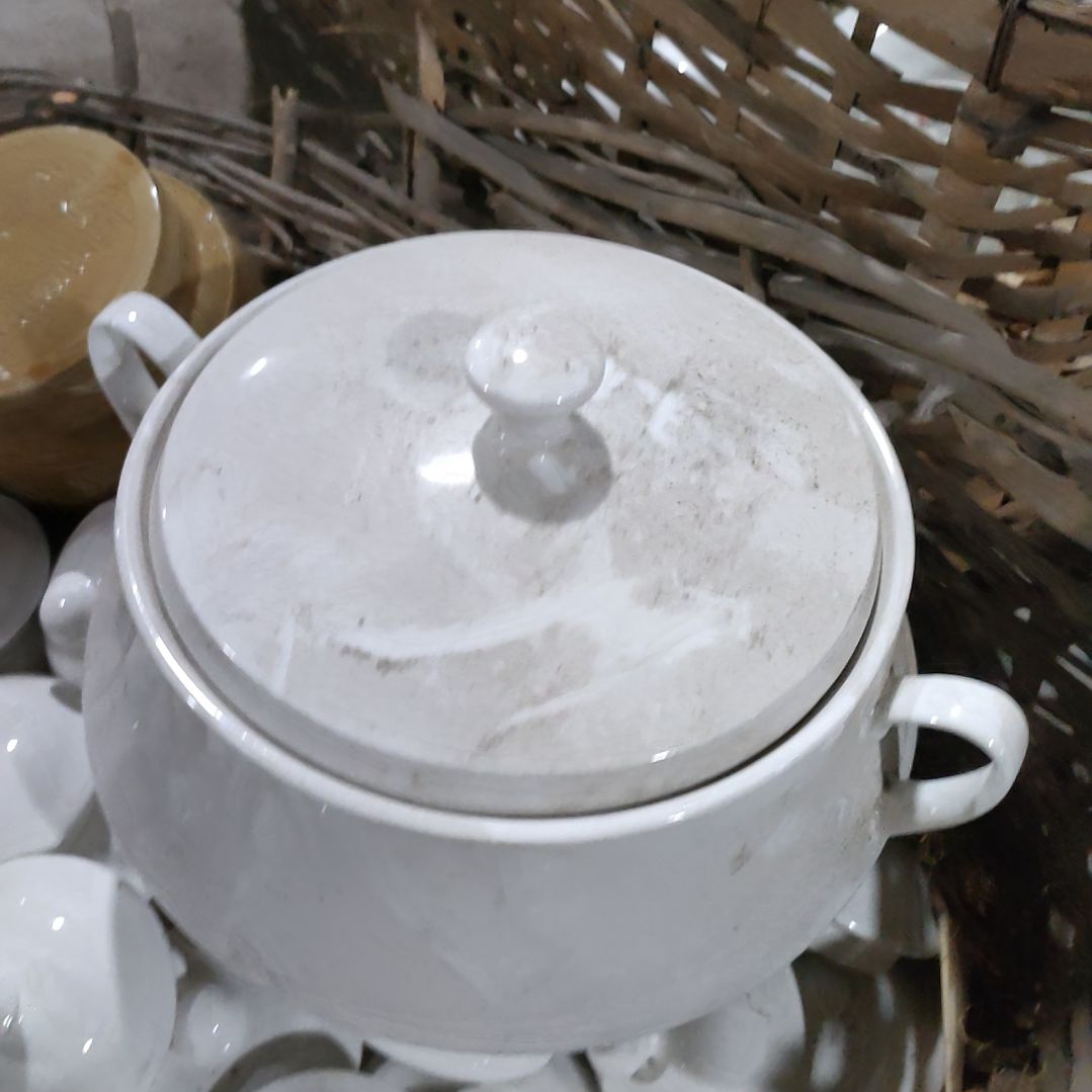 摆件陶瓷盘子碗啥都有