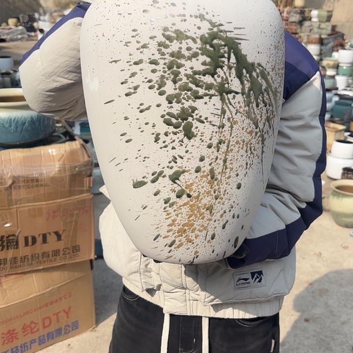 红陶泼墨白口径26高度41