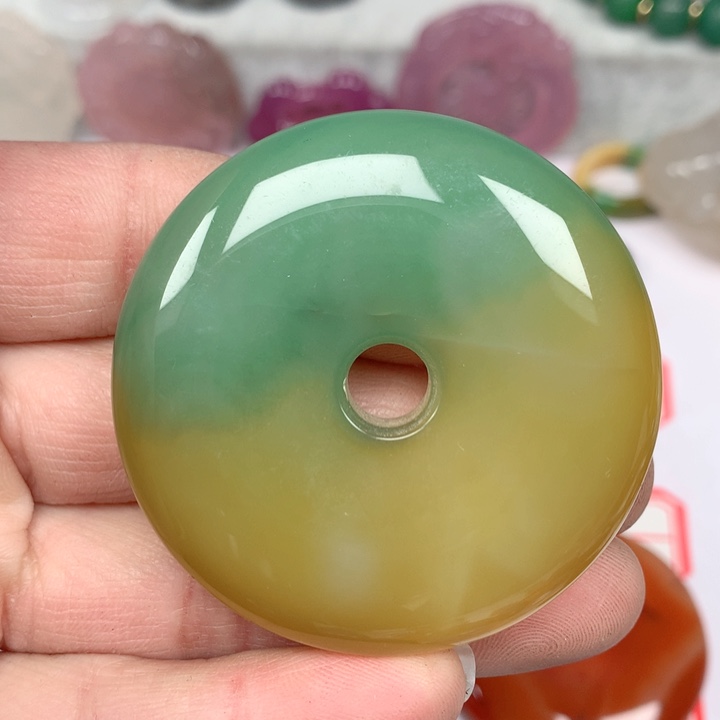玛瑙/玉髓颈饰未镶嵌我**悲