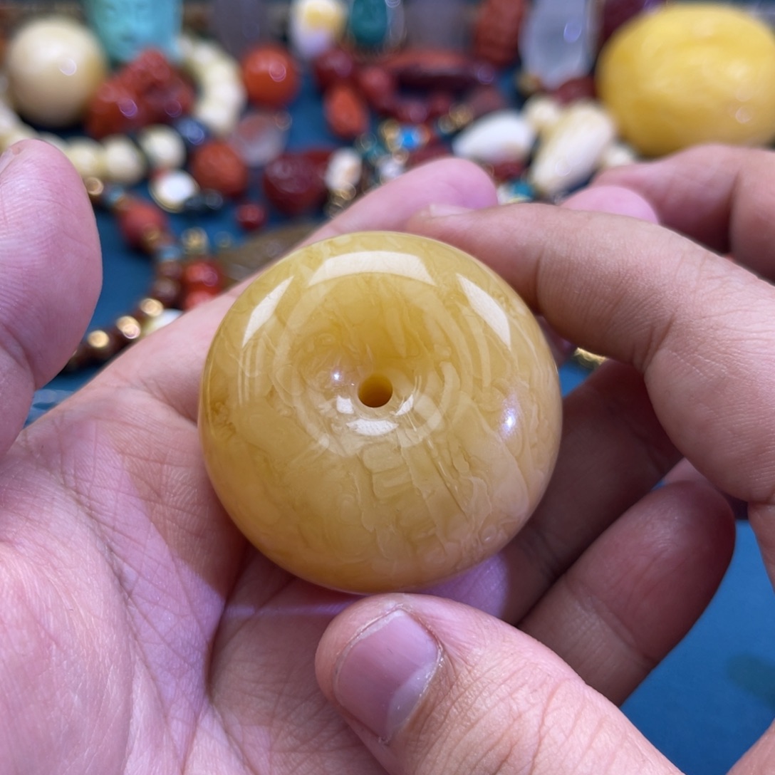 琥珀未镶嵌珠宝奇石99