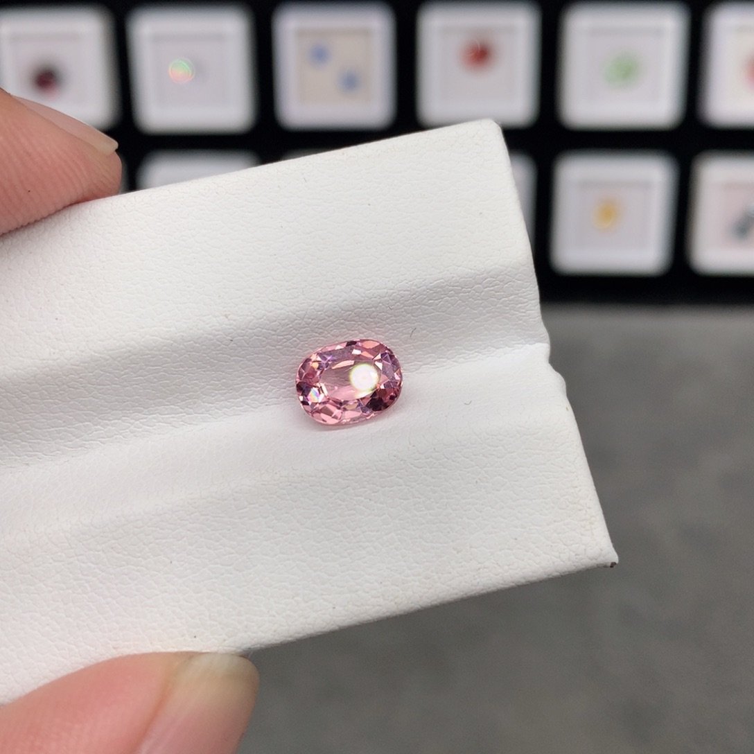 未镶嵌碧玺裸石1.35