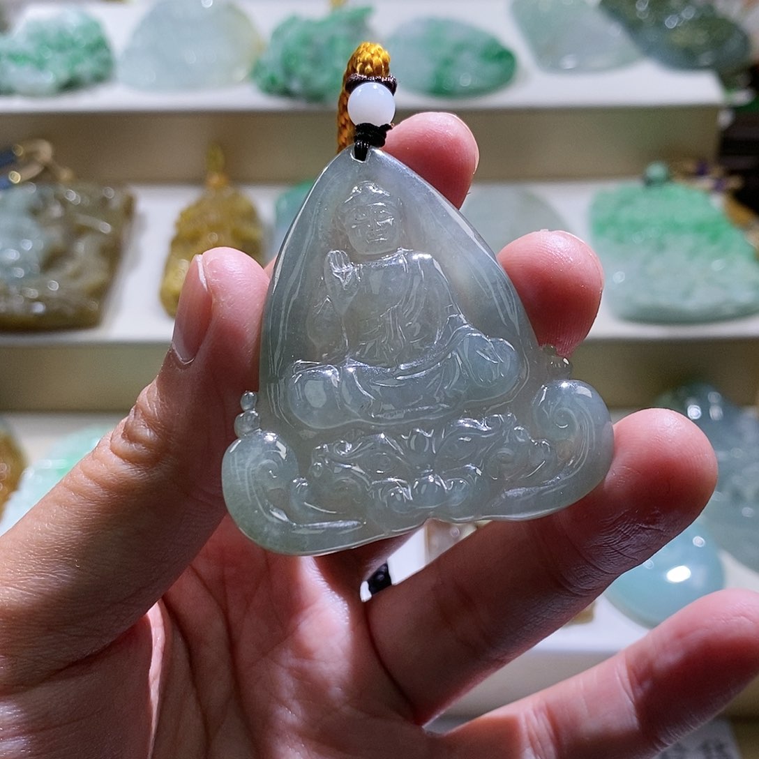 【闪购商品】翡翠颈饰未镶嵌阿咪