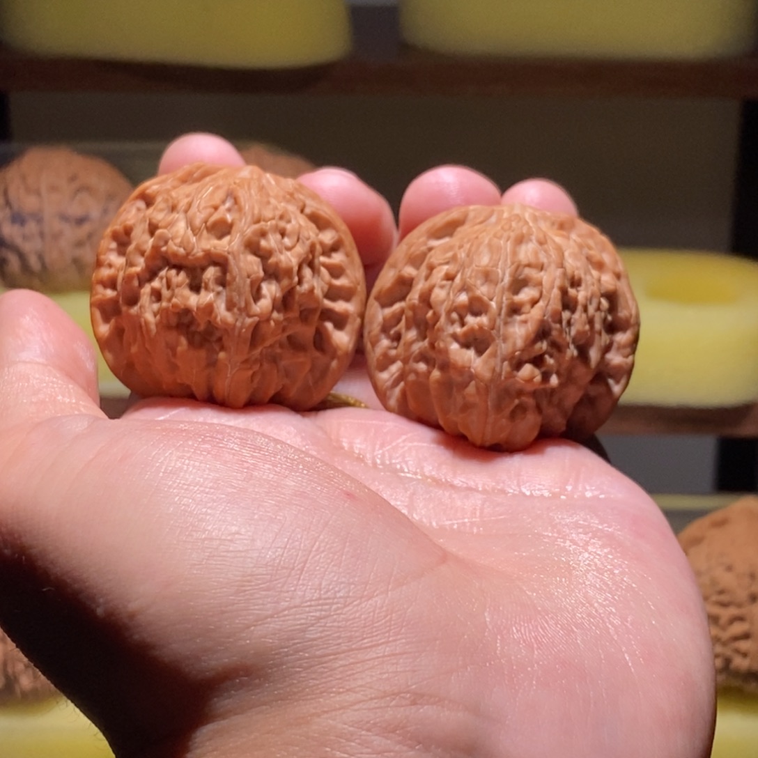 吊坠文玩核桃全品40尺正磨红皮山地精品对