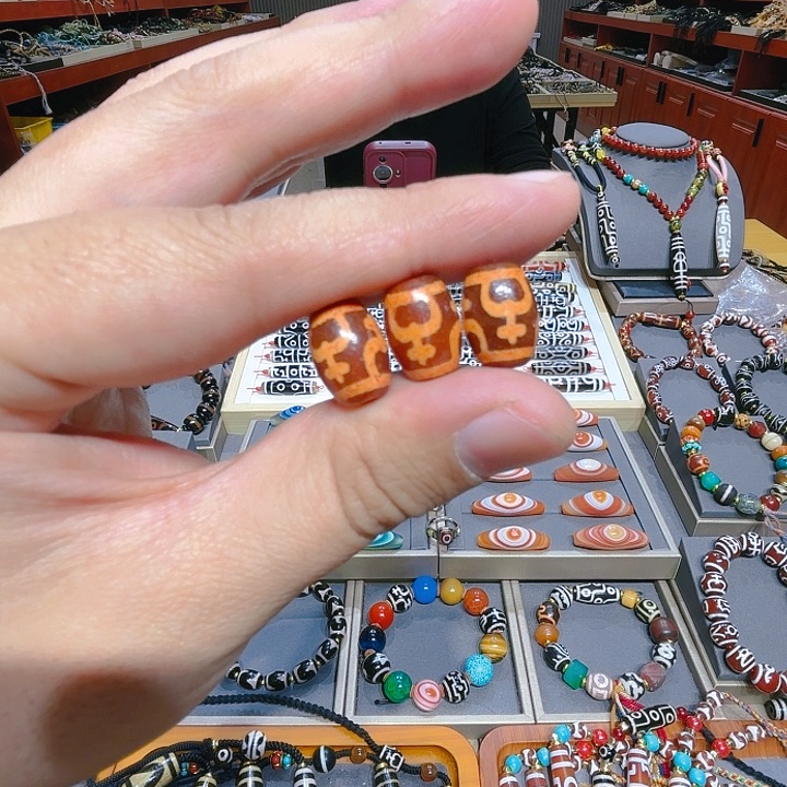 未镶嵌玛瑙/玉髓珠宝奇石