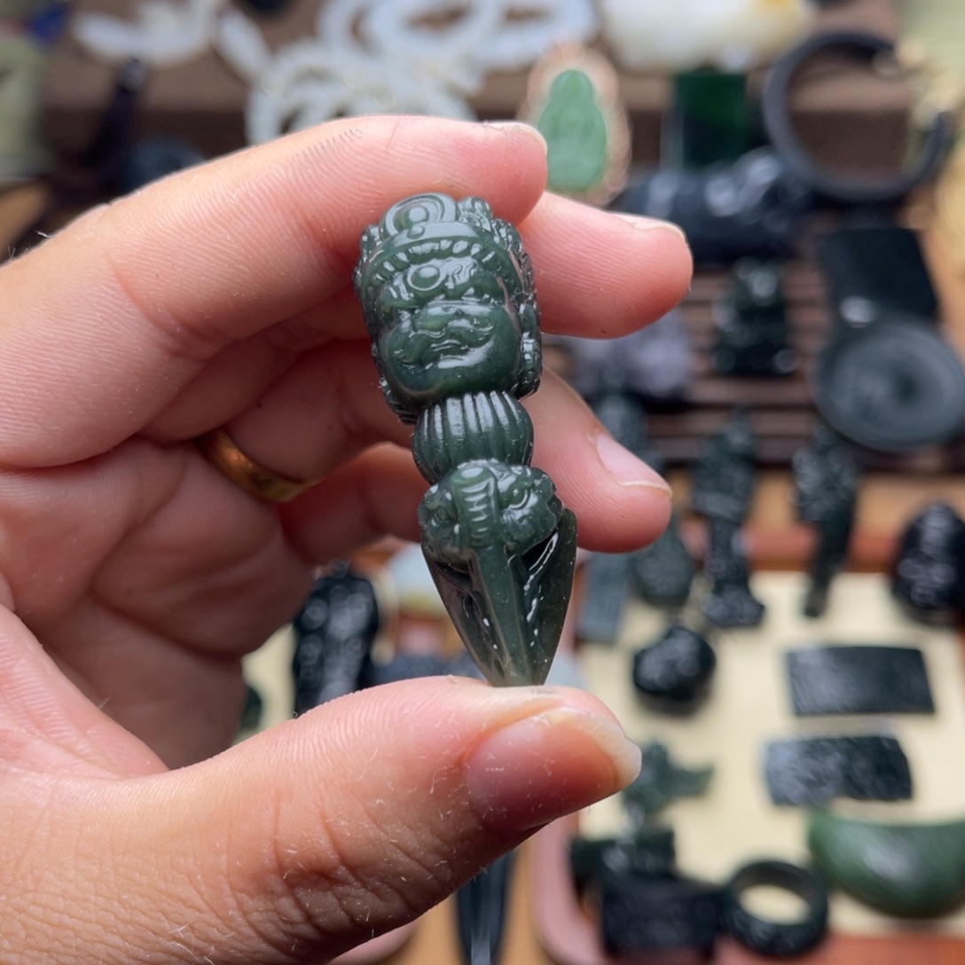 未镶嵌和田玉挂件