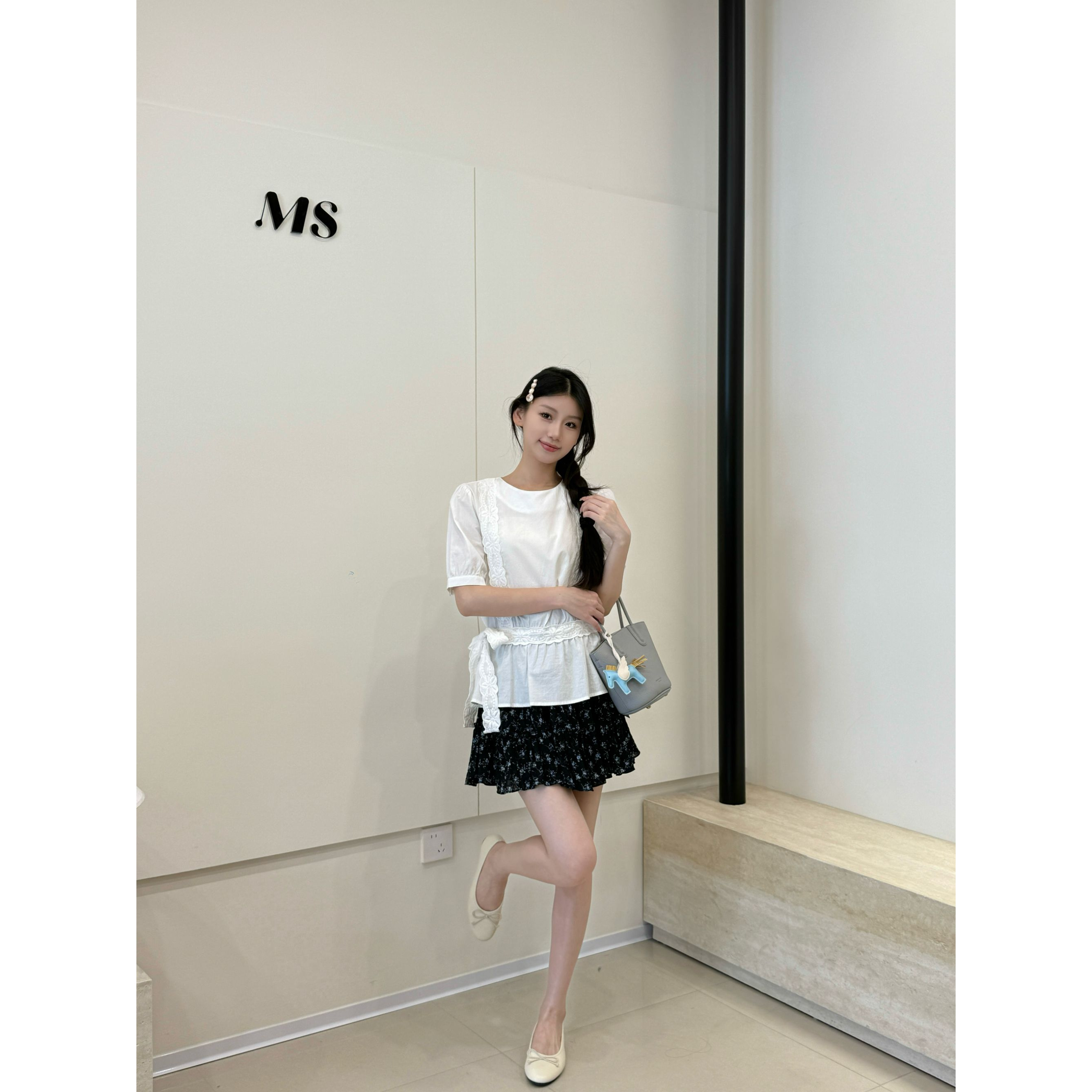 韩系甜美减龄蕾丝花边拼接圆领上衣设计感短袖衬衫2025夏新款