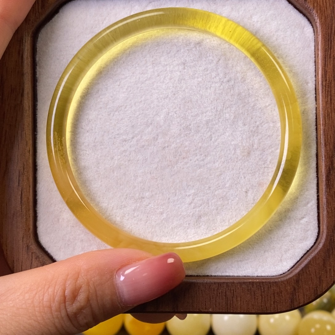 琥珀未镶嵌裸石叮当镯子