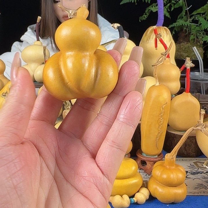 云***轻大叶紫檀（黑酸枝木类）