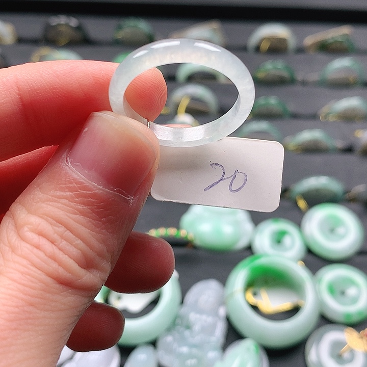 翡翠戒指未镶嵌戒指