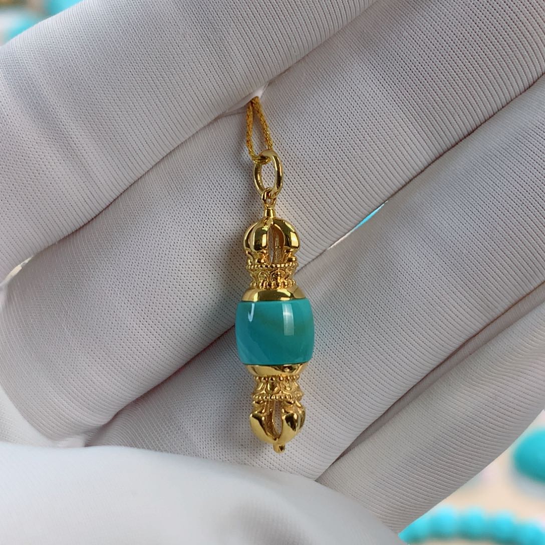 绿松石挂件18K金镶嵌