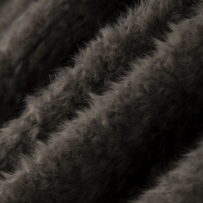 两面穿茶褐V领一体秋皮衣