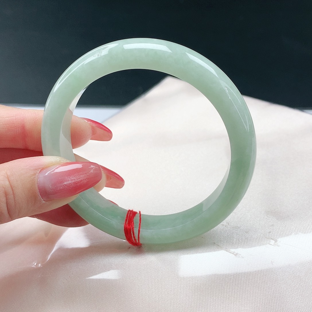 翡翠手镯未镶嵌翡翠728