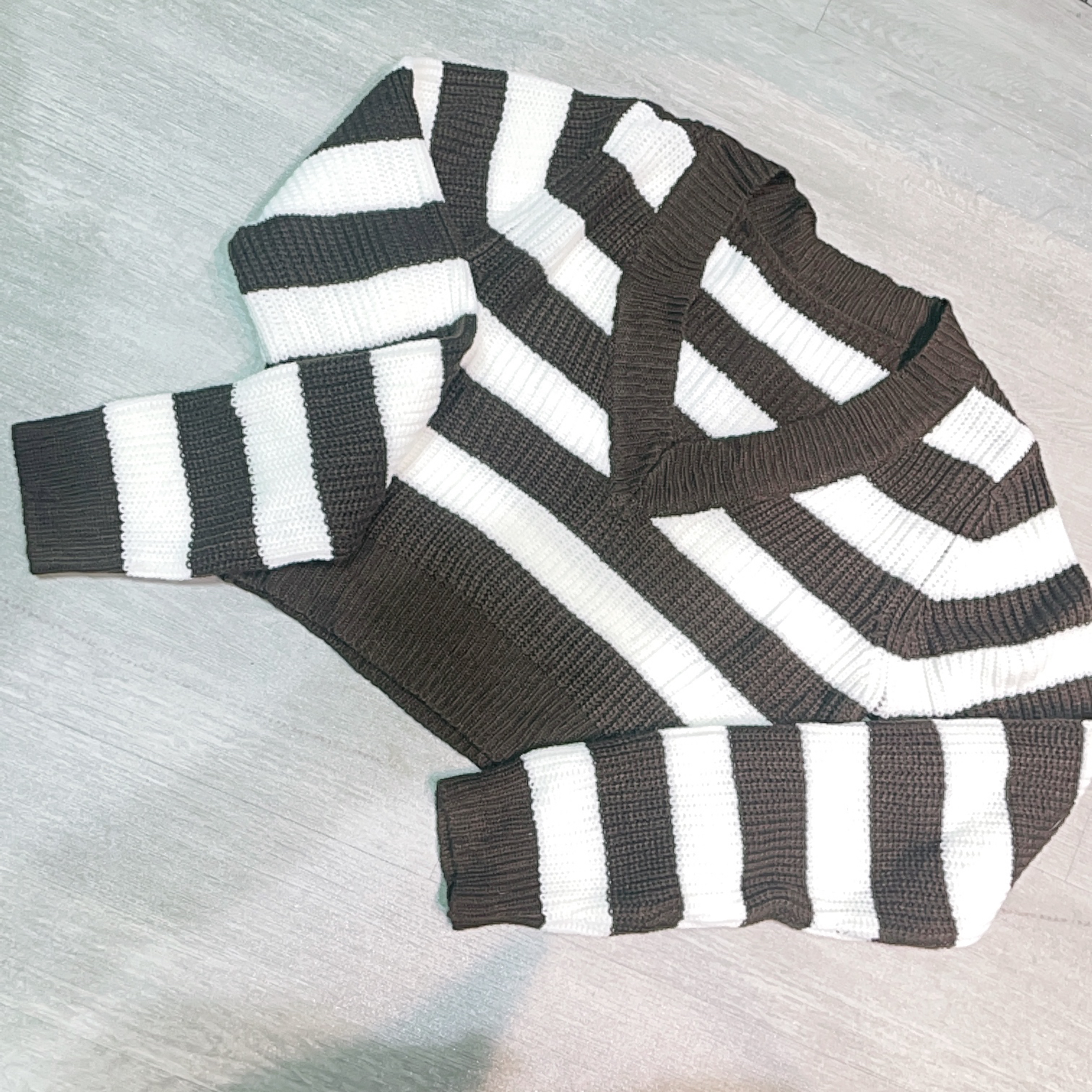 V领长袖拼色条纹针织衫-果梓1051