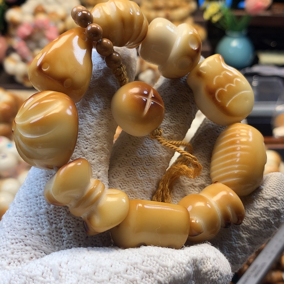 吊坠菩提根/象牙果多宝手串