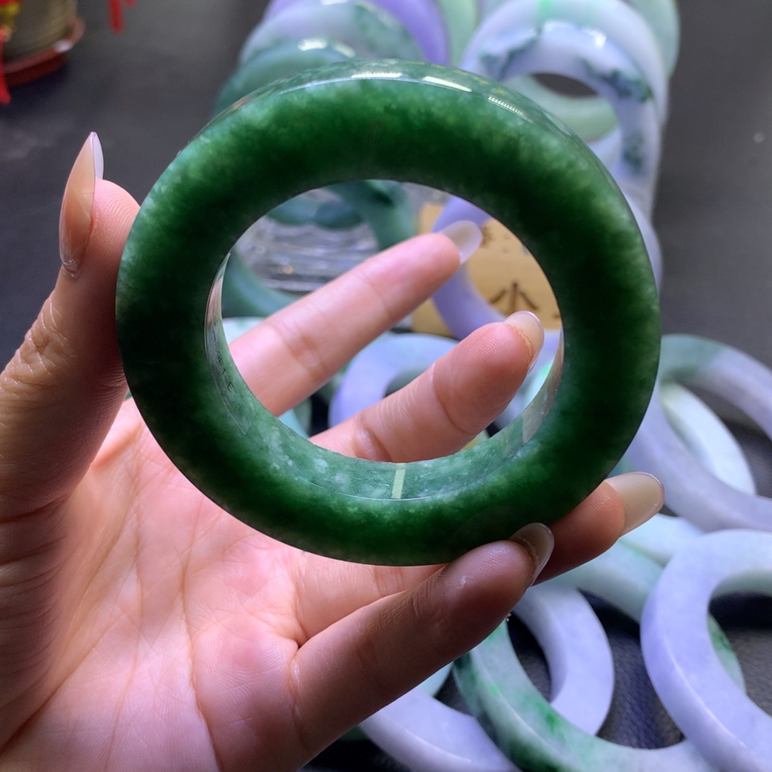 未镶嵌翡翠定制翡翠