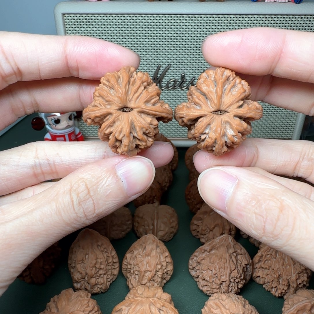 文玩核桃吊坠J野生虎头33+