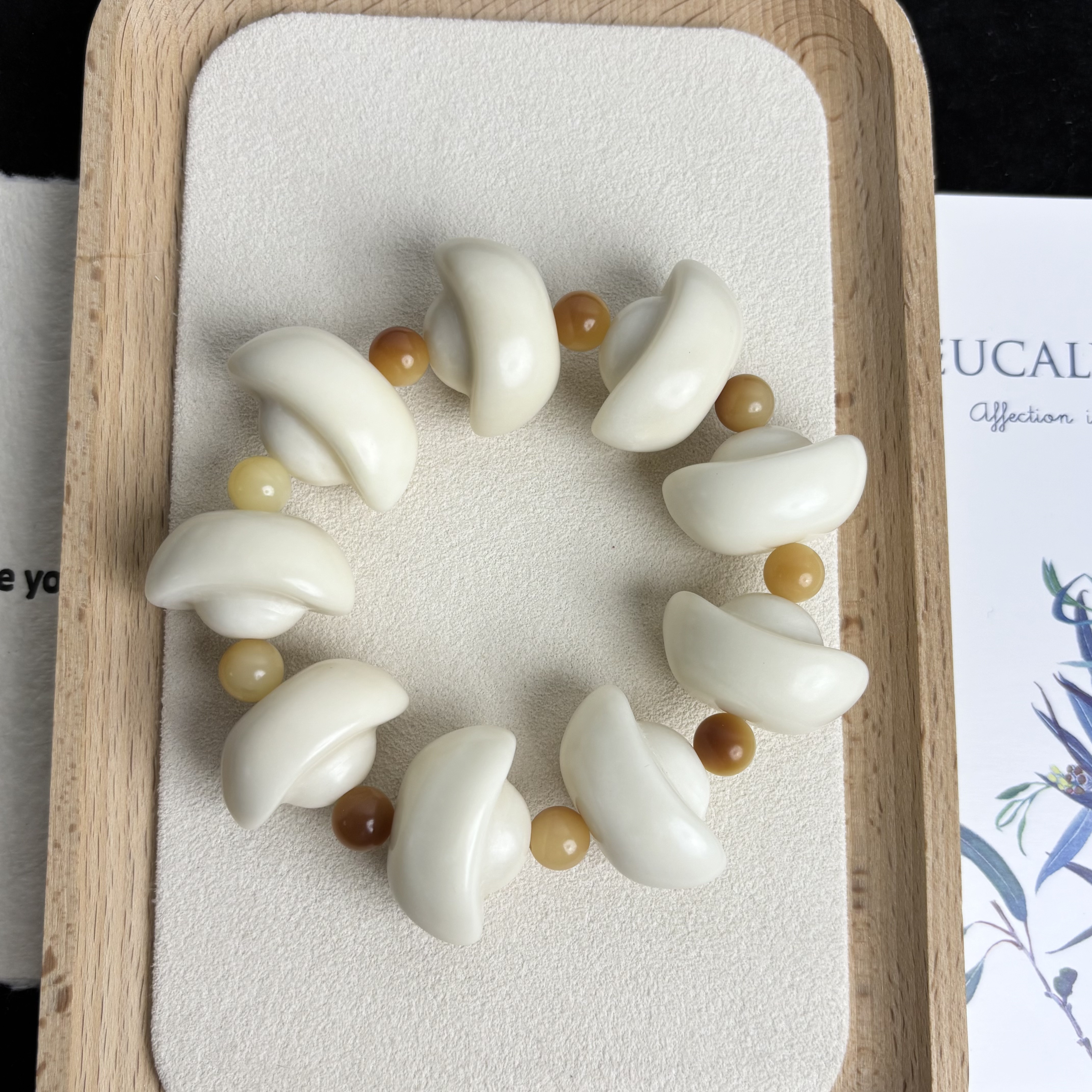 【润元30mm以上】象牙果白色竖孔元宝单圈 CP111-2004