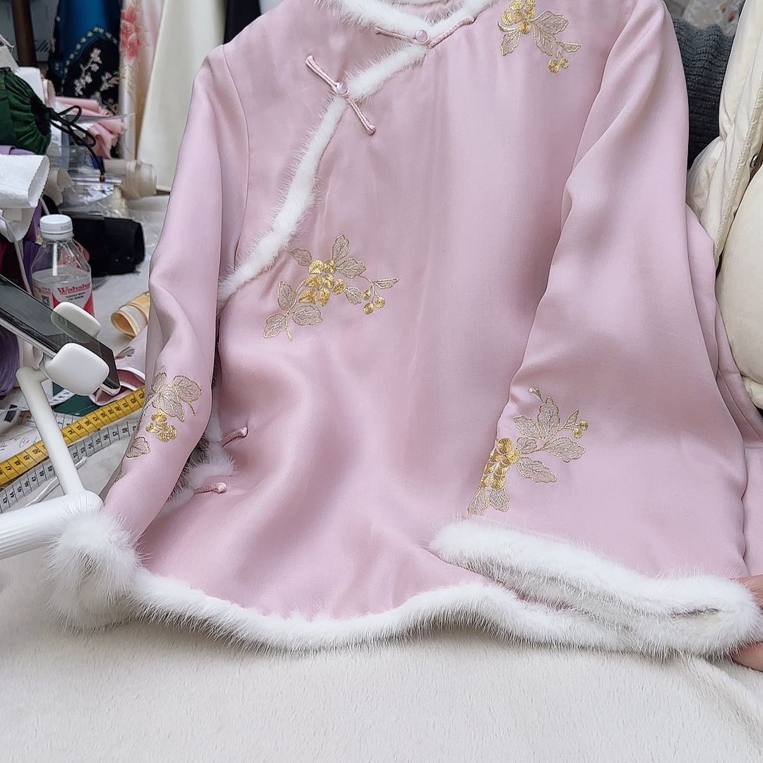 刺绣忘*苏州真丝衣服