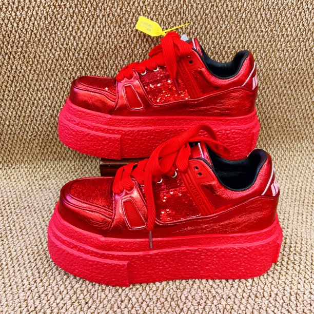 欧货潮流红色厚底低帮亮片休闲鞋小众设计头层牛皮百搭板鞋松糕鞋