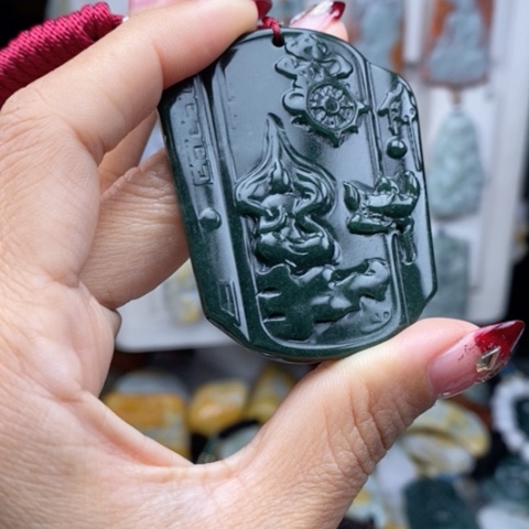 翡翠颈饰14K金镶嵌翡翠