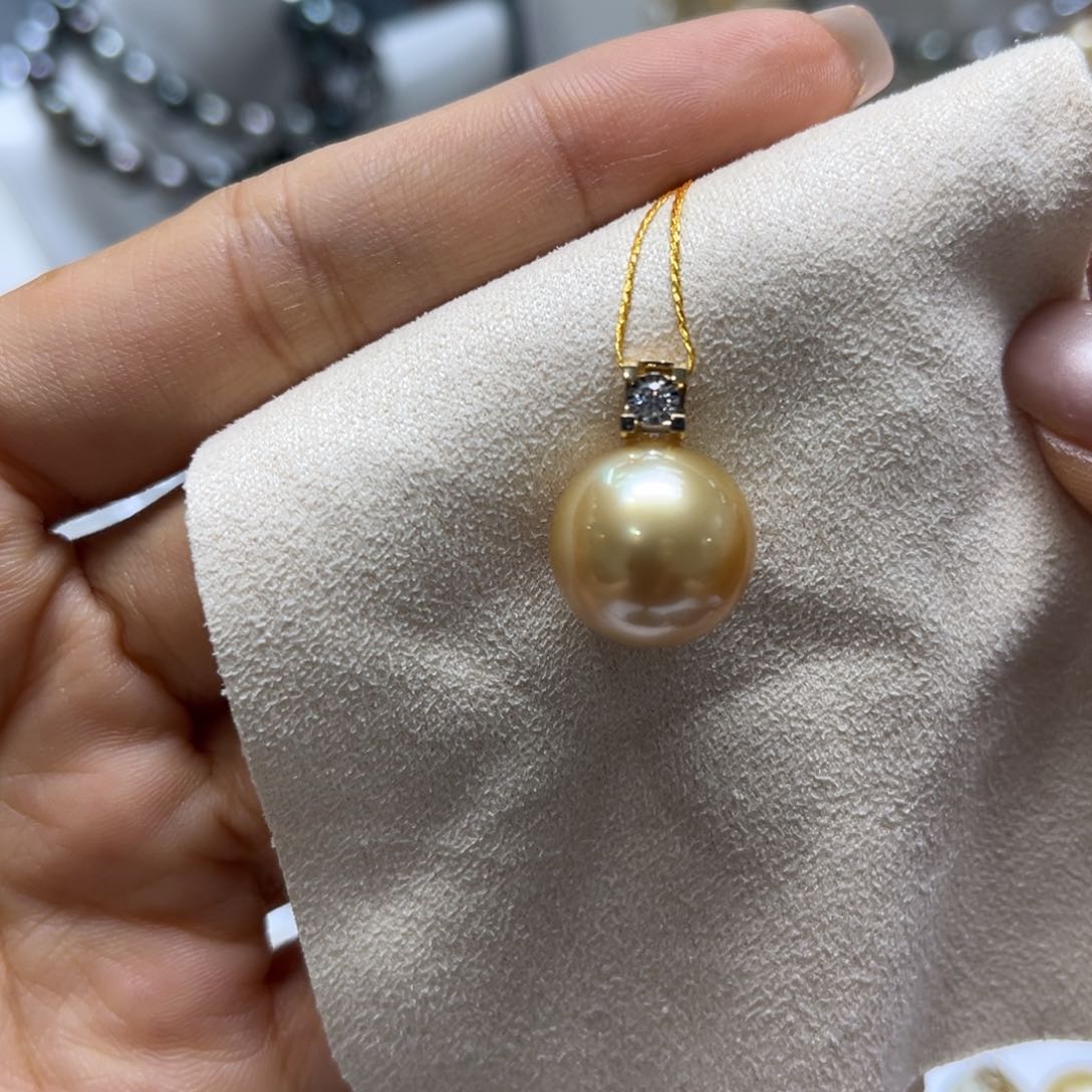 18K金镶嵌海水珍珠吊坠(不含链)14-15mm